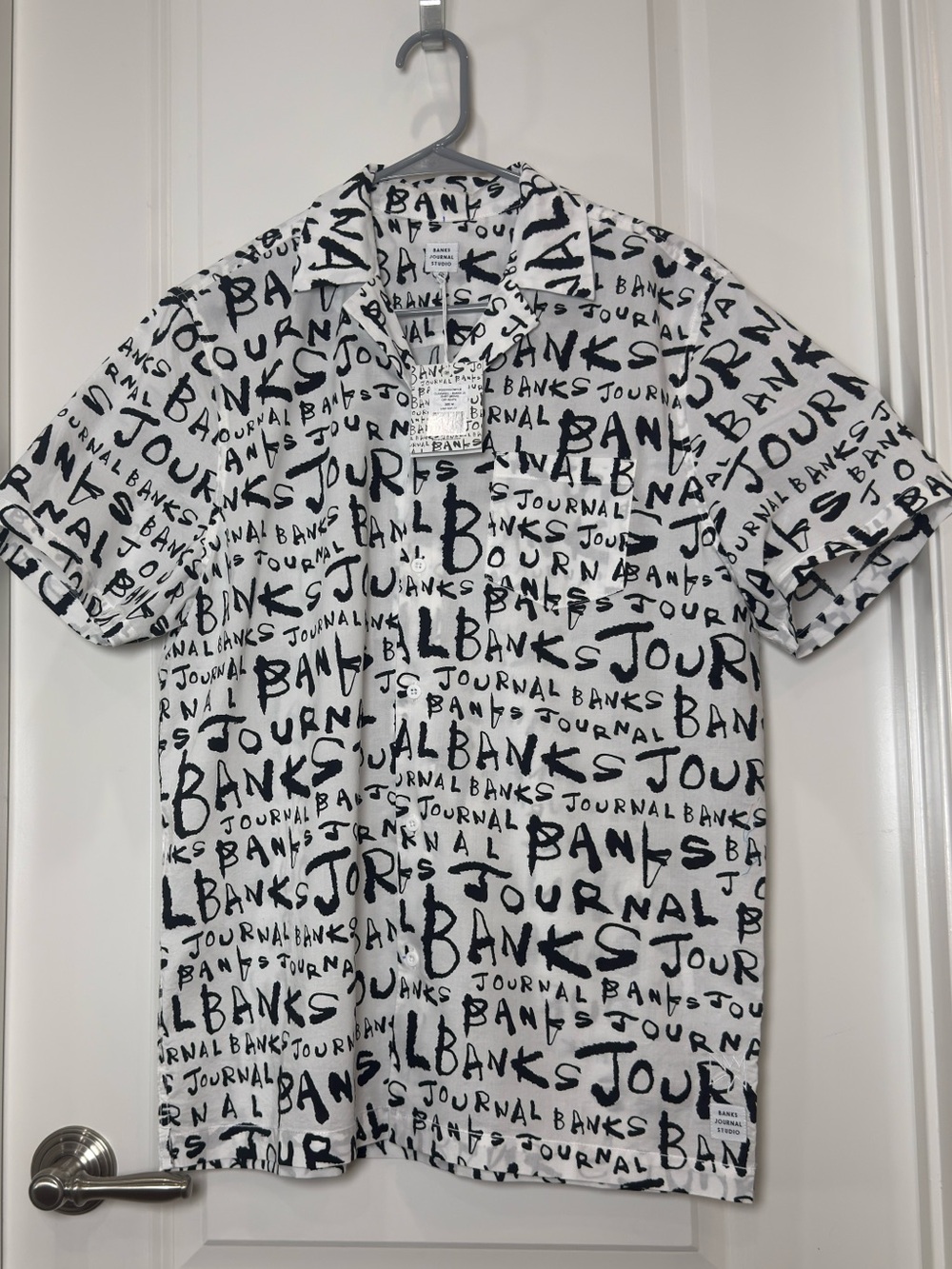 Banks Journal Men’s White Button-Down Shirt with Black Print NWT